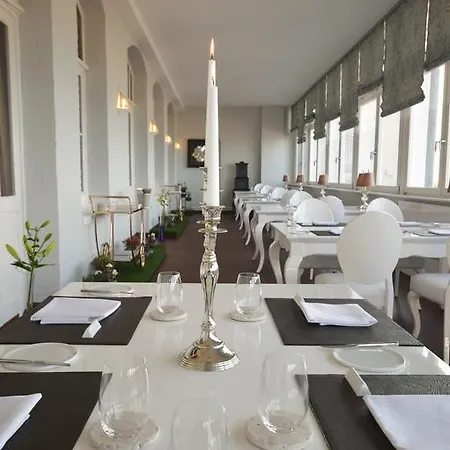 Hansa-haus Hotel 4*