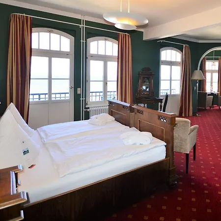 Hansa-haus Hotel 4*